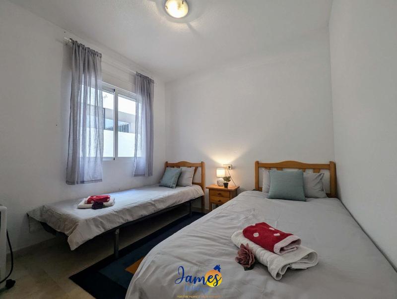 Cosy Two Bed Apartment in La Zenia LZ13 - image 8