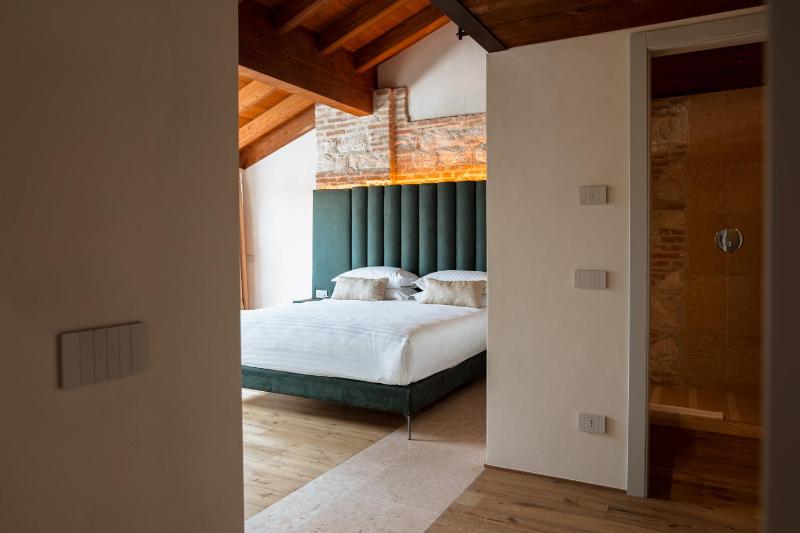 Pavillon Apartments - image 24