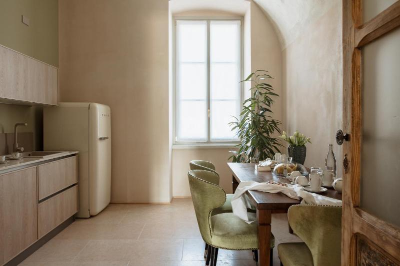 Pavillon Apartments - image 40