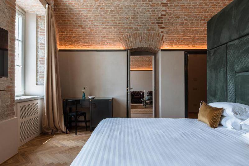 Pavillon Apartments - image 50
