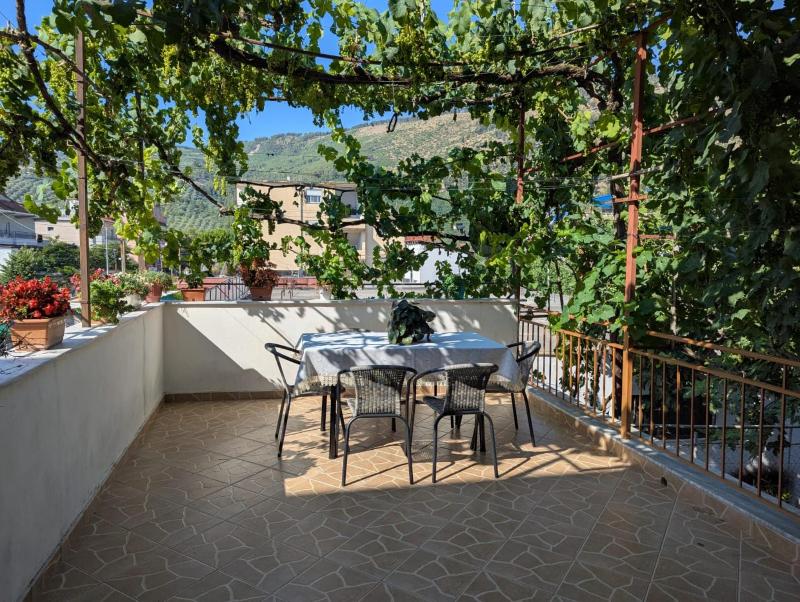 Spacious modern house in the heart of Berat - image 13