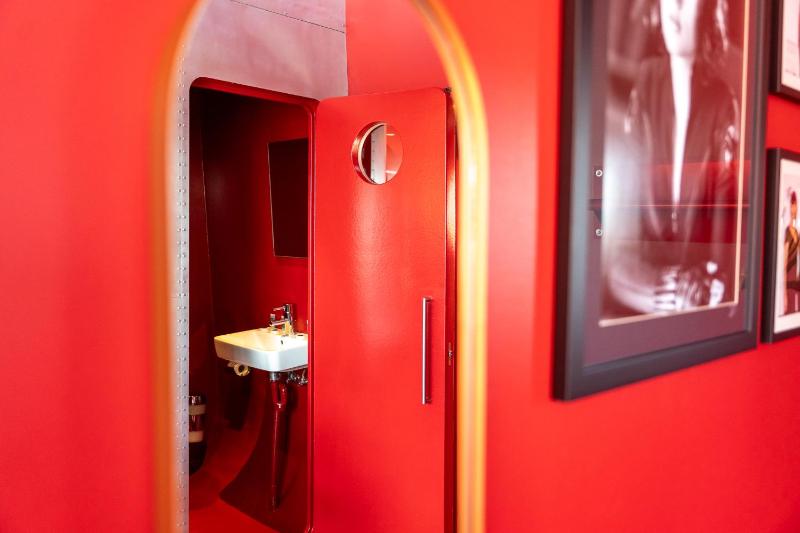 Loft Letter E image 3