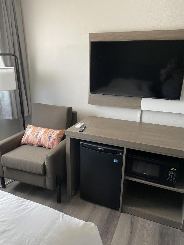 Double Room with Two Double Beds image 3