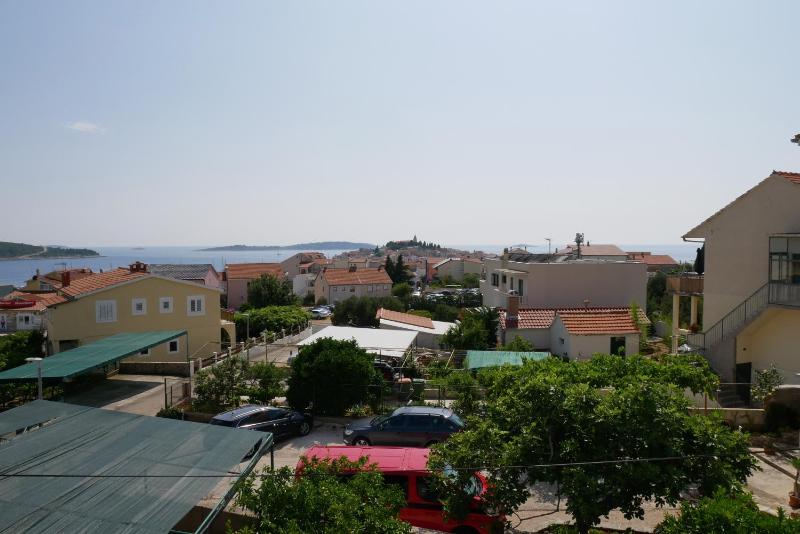 Apartment with Sea View image 2