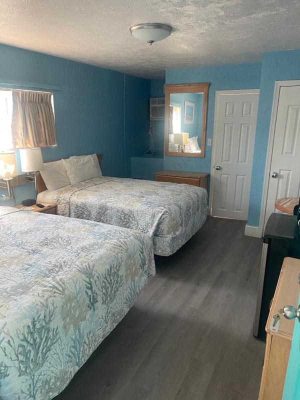 Economy Double Room With No View image 4