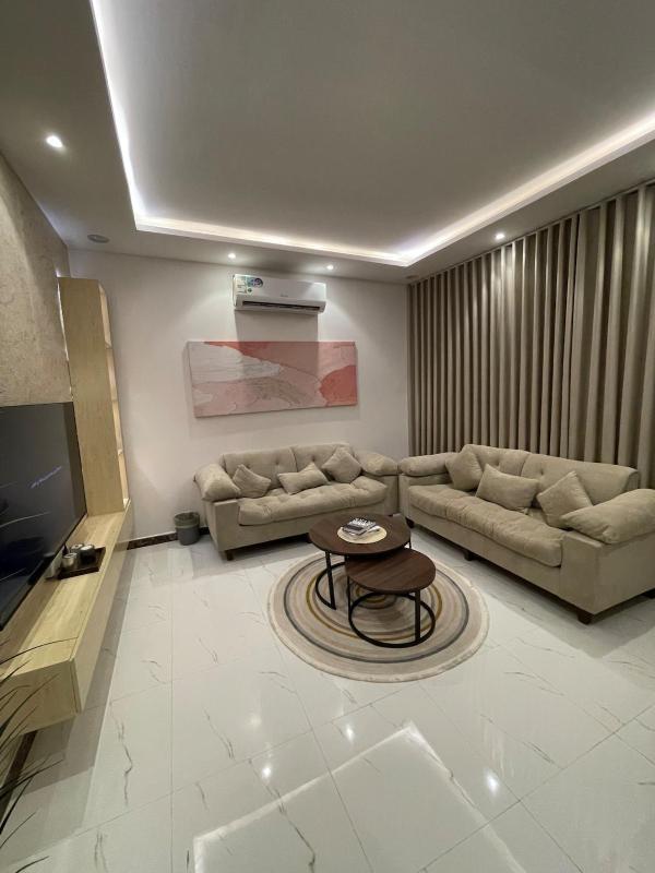 Spacious apartment with elegant design smart entrance and soundproof - image 9