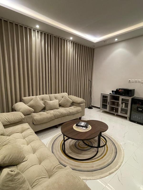 Spacious apartment with elegant design smart entrance and soundproof - image 10