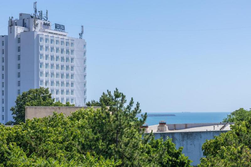Alutus Boutique - image 16
