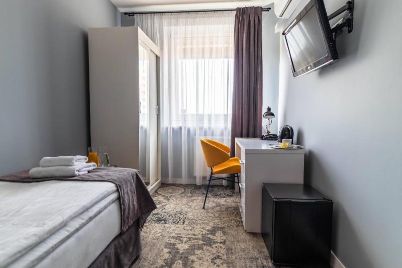 Superior Single Room image 4