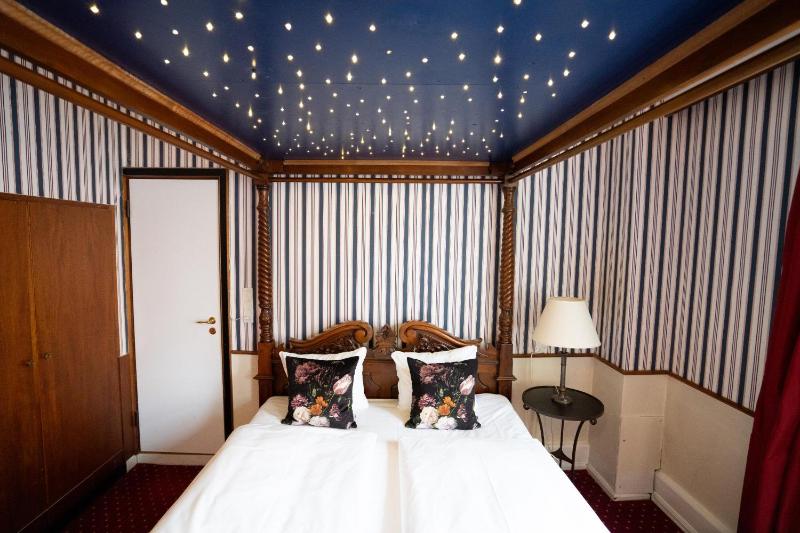 Suite image 1