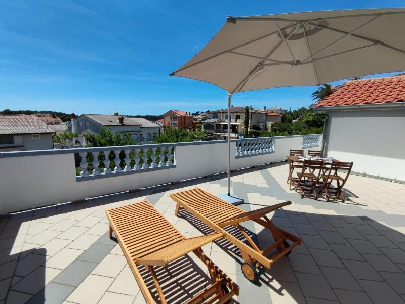 Two-Bedroom Apartment with Terrace image 3