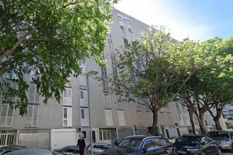 Apartments with parking space Split - 24725 - image 1