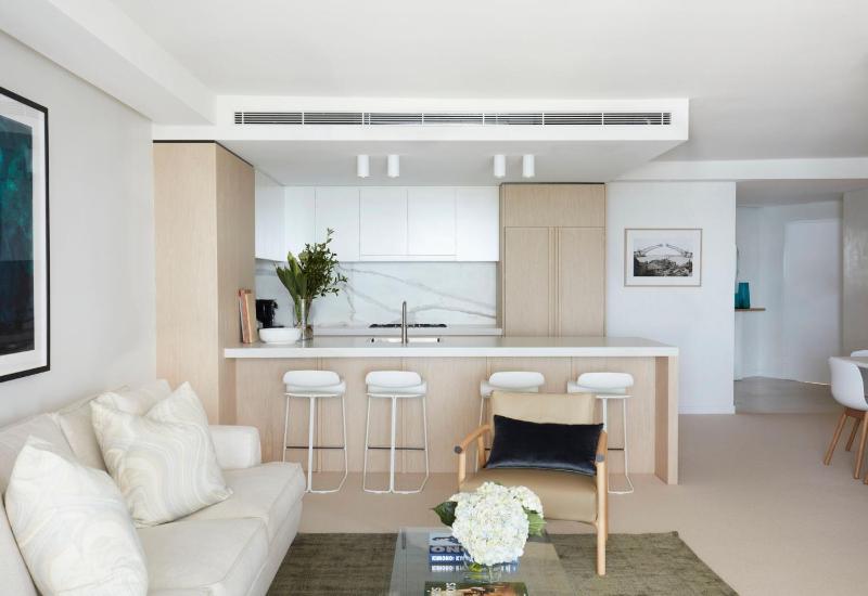 Manly Luxe - image 8