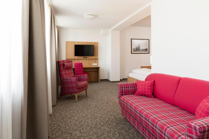 Standard Plus Room image 4