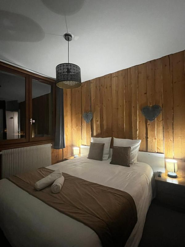 Superior Double Room image 3