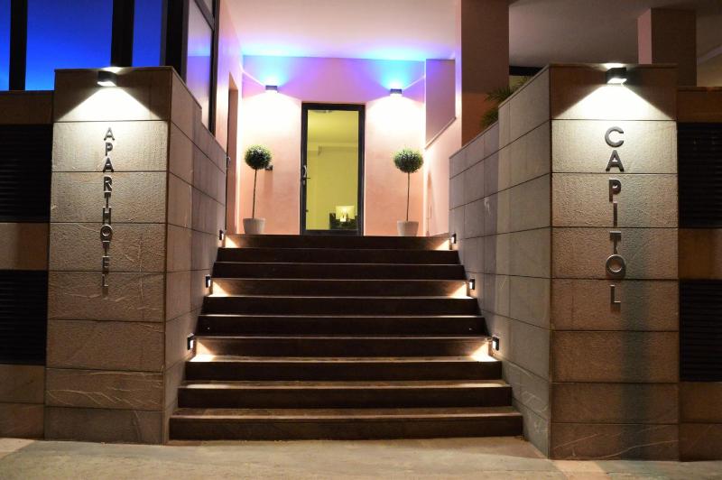 Aparthotel Capitol - image 17