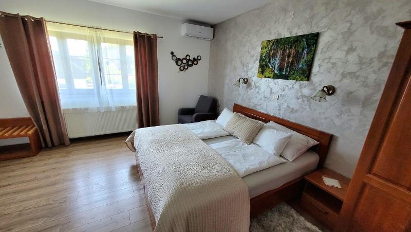 Triple Room image 4