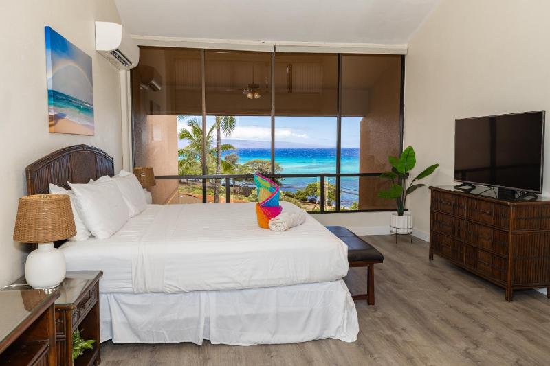 Oceanview Kahana Villa - Walk to Beach & Dining - image 30