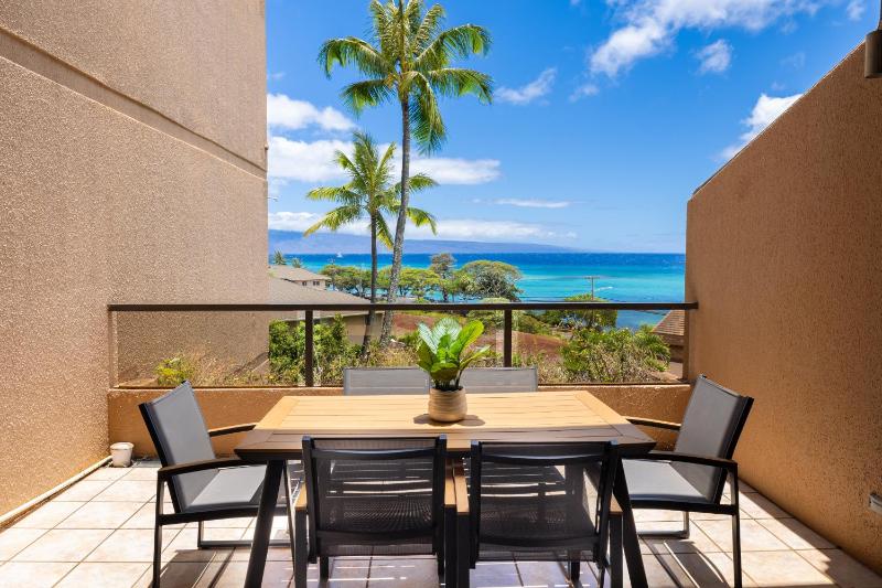 Oceanview Kahana Villa - Walk to Beach & Dining - image 27