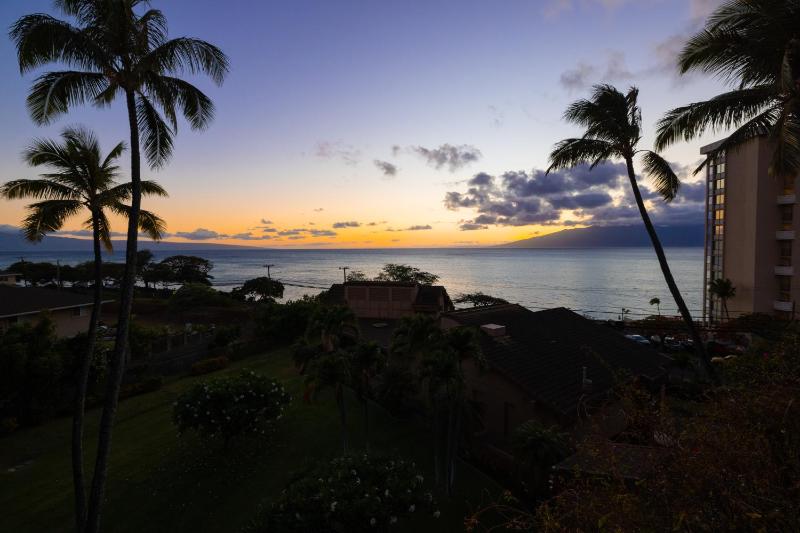 Oceanview Kahana Villa - Walk to Beach & Dining - image 7