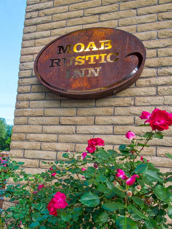 Rustic Inn - image 35
