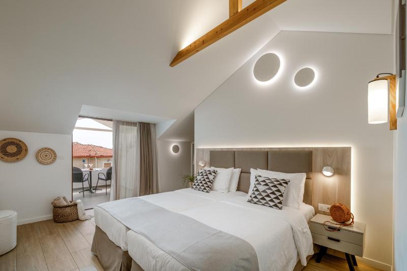 Superior Twin Room image 1