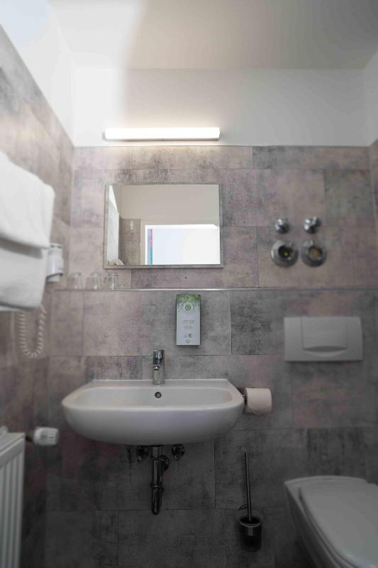 Junior Suite with Balcony image 3