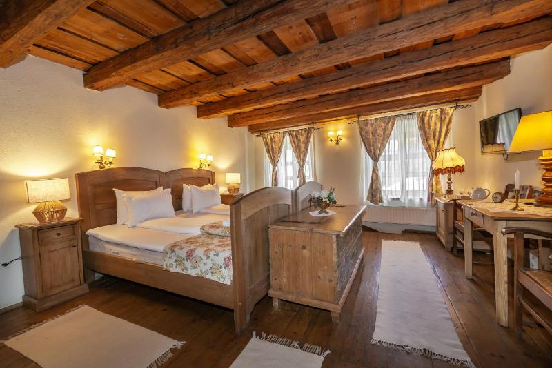 Superior Double Room image 3