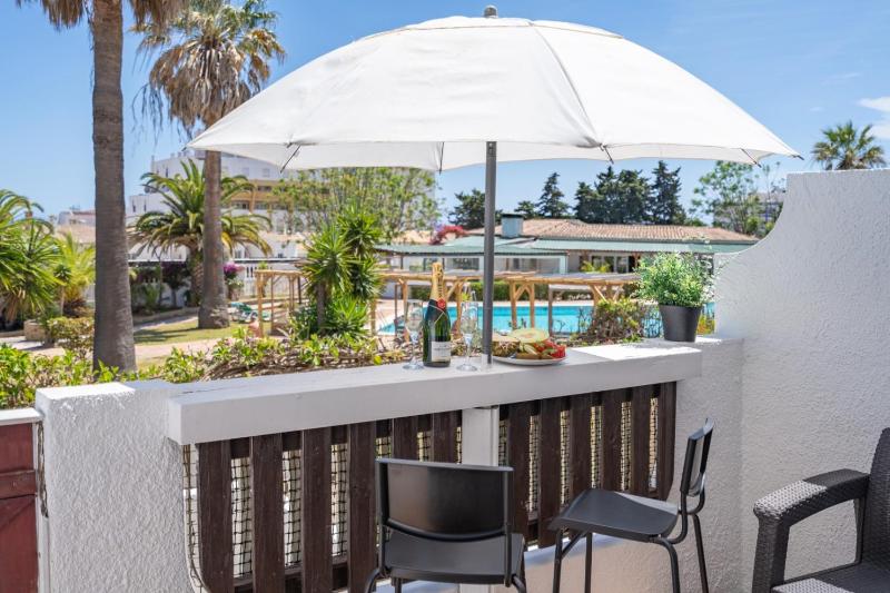 Blue Horizon Apartment - image 9