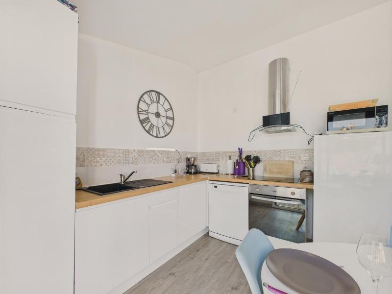 Maison avec une dépendance dans le jardin pour 6 - image 10