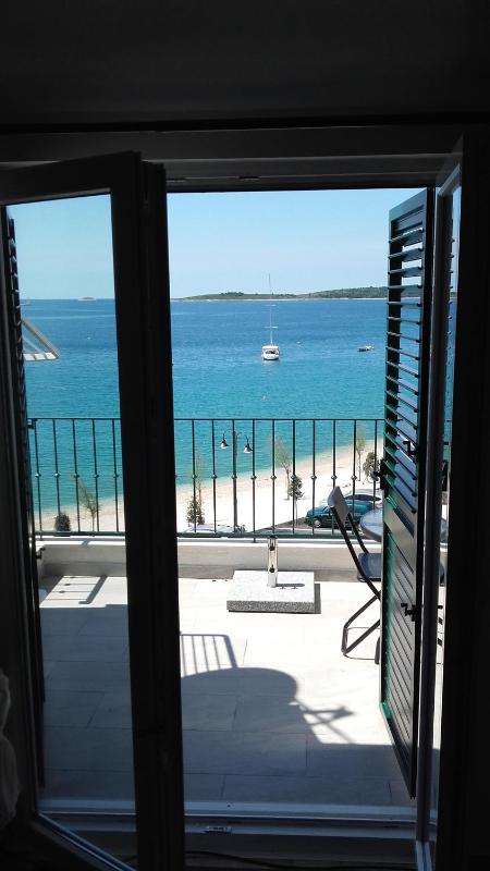 Apartment with Sea View image 4