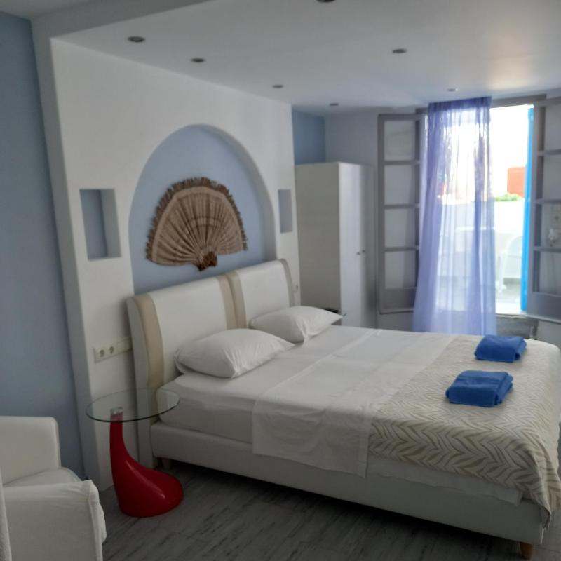 Budget Double Room image 2
