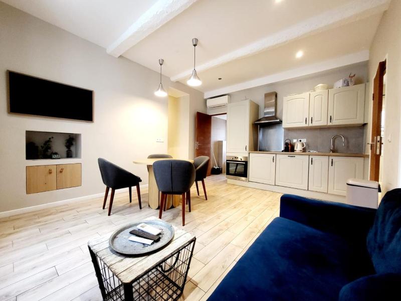 Le Sade 1er et Le Sade 2nd - 2 Appartements au coeur d'Antibes - image 3