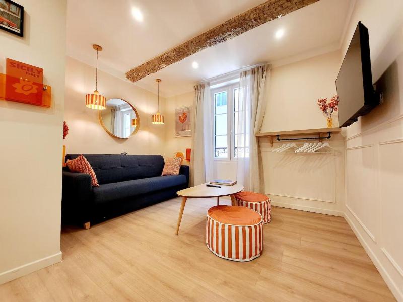 Les Haciendas - 5 logements dans le Viel Antibes - image 1