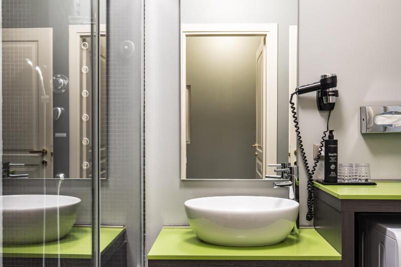 Superior Suite image 2