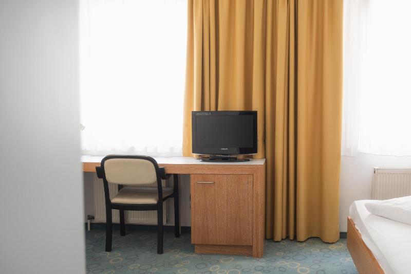 Superior Double Room image 4