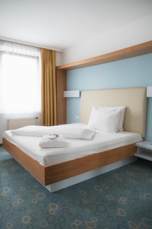 Superior Single Room image 1