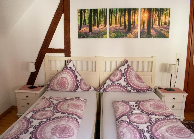 Standard Double Room image 3