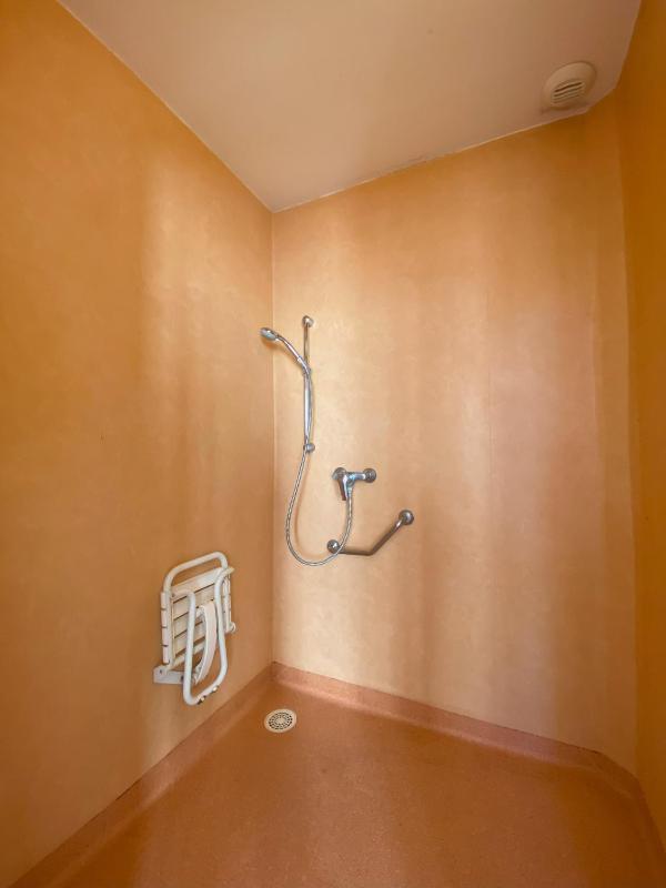 Single Bed in Dormitory Room image 3