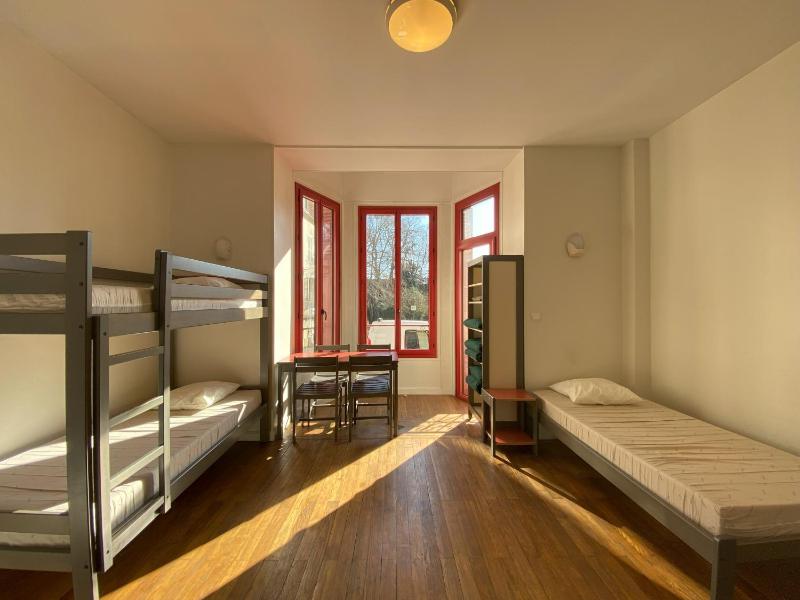 Single Bed in Dormitory Room image 1