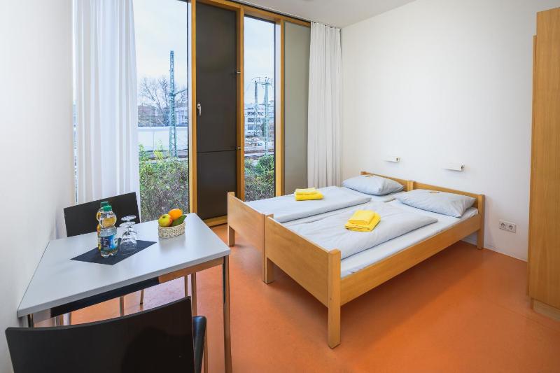 Single Room image 1