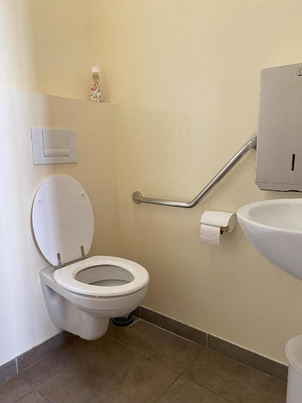 Single Bed in Dormitory Room image 4