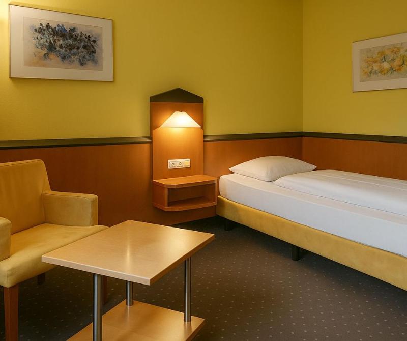 Standard Single Room image 1