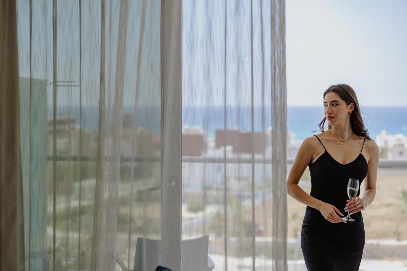 Superior Double Room with Sea View image 3