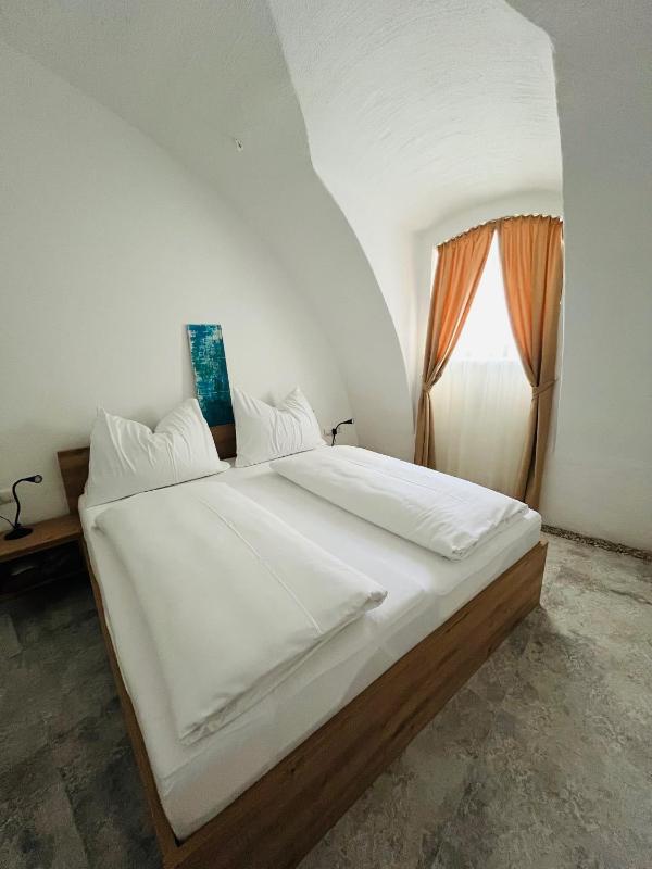 Apartment image 3