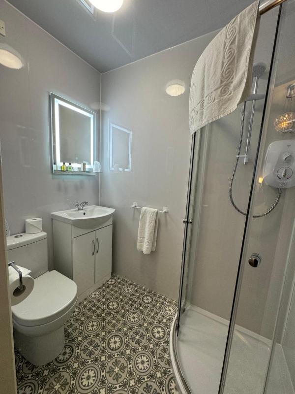 King Room image 2