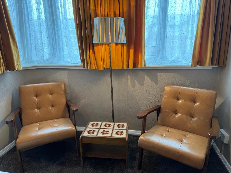 Deluxe King Room image 1