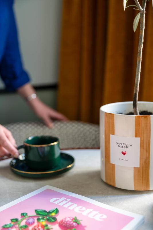 Superior Double Room with Sofa image 2