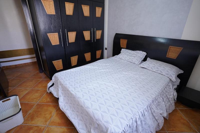 461 apartment for rent 1 bedroom 2 living rooms Corniche Martil 3rd floor - image 7