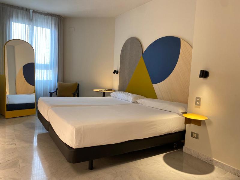 Double or Twin Room (1-2 Adults) image 3